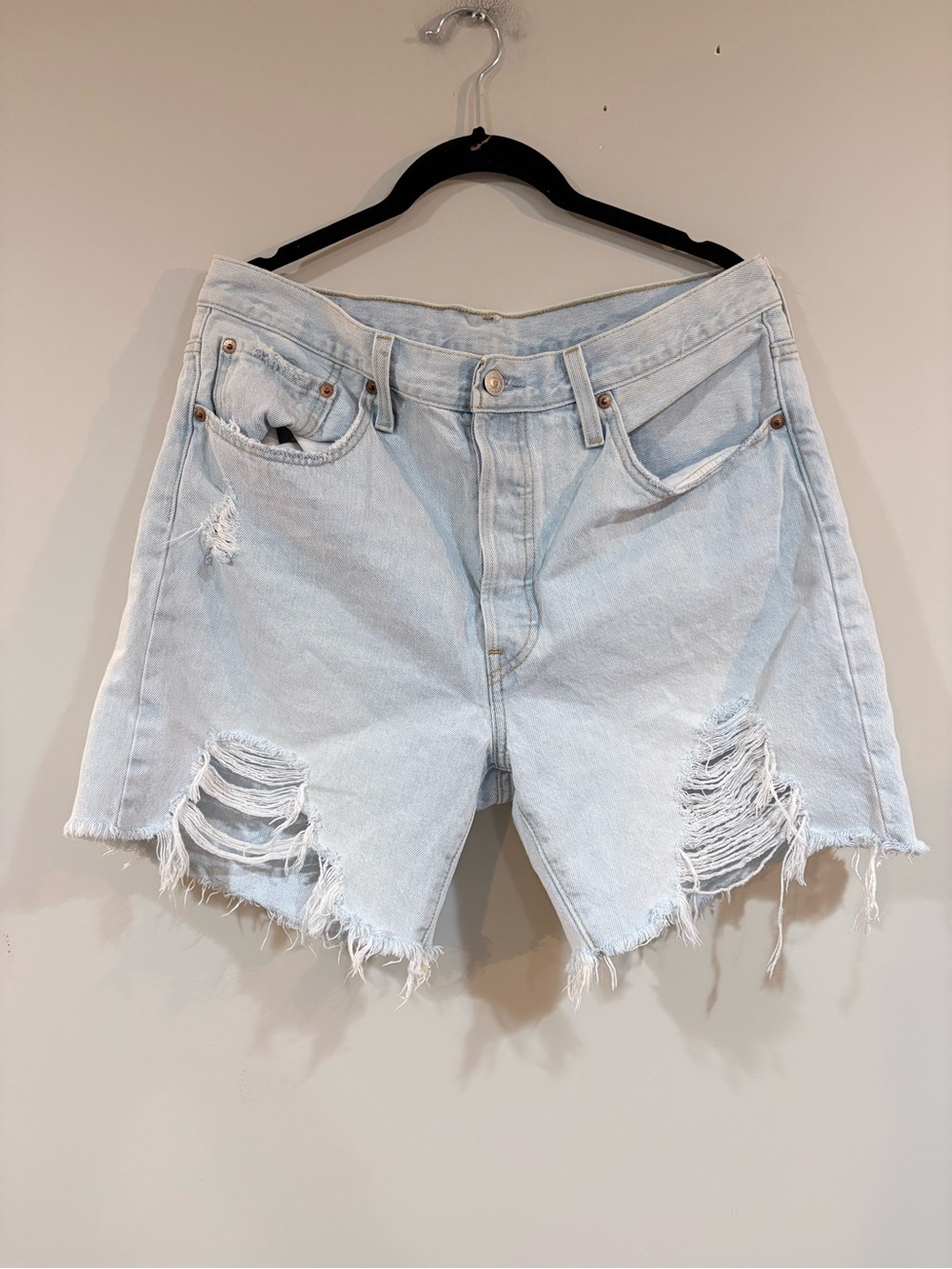 Levi’s Jean shorts size 32